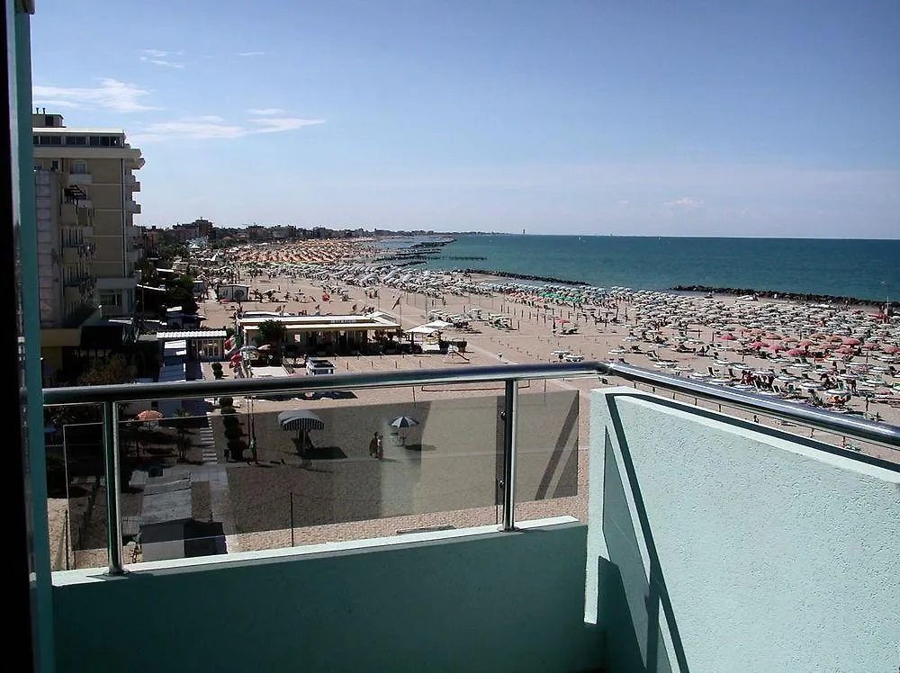 Hotel Iones Rimini 3*,  Italia