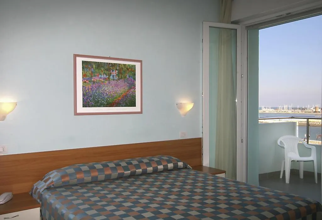 Hotel Iones Rimini